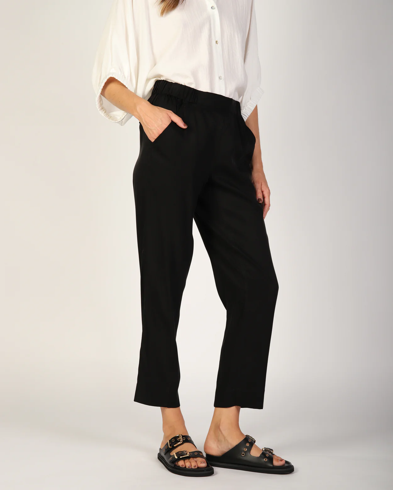 Delta Pant - Black - Image 3