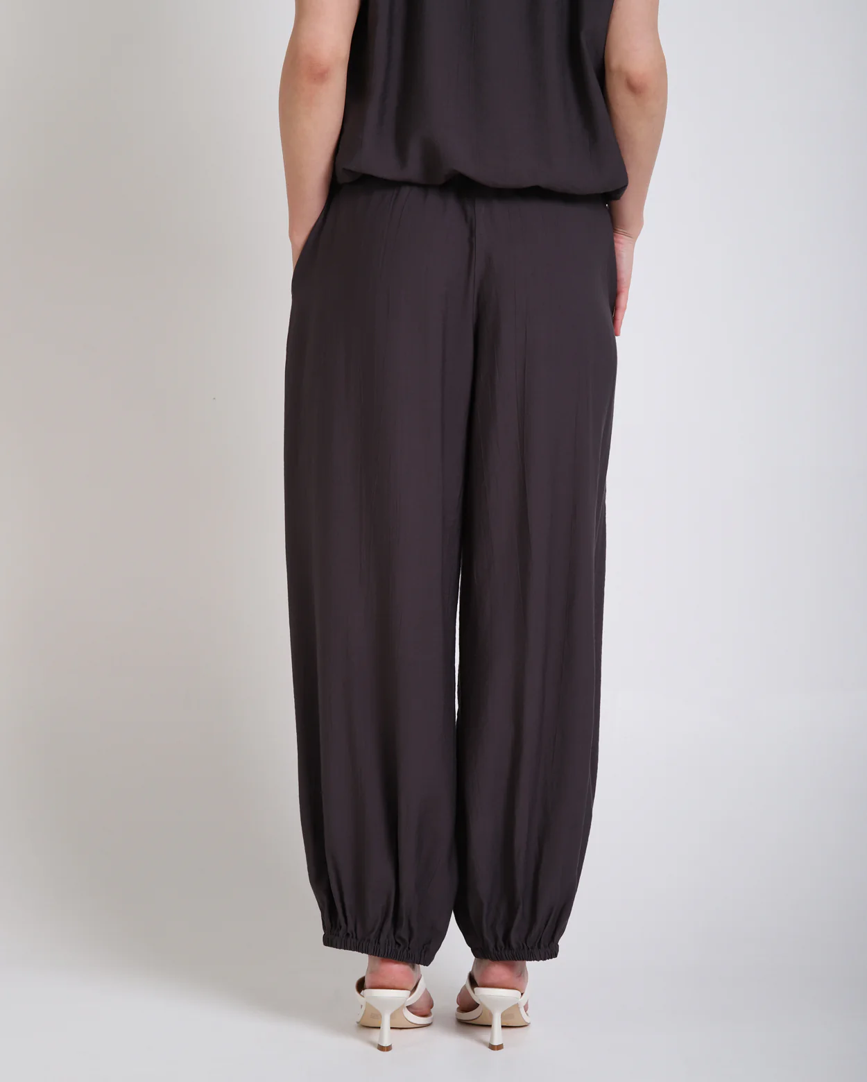 Fallon Pant - Charcoal - Image 4