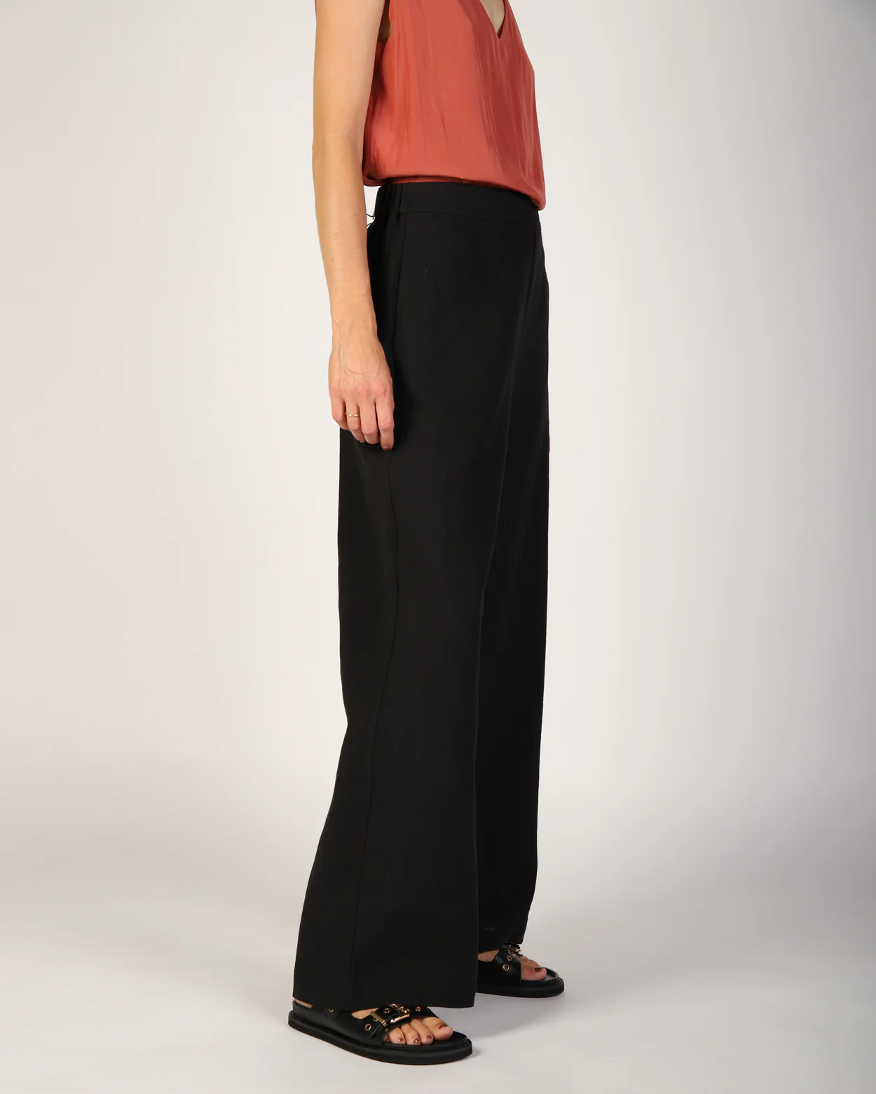 Laura Pant - Black - Image 4