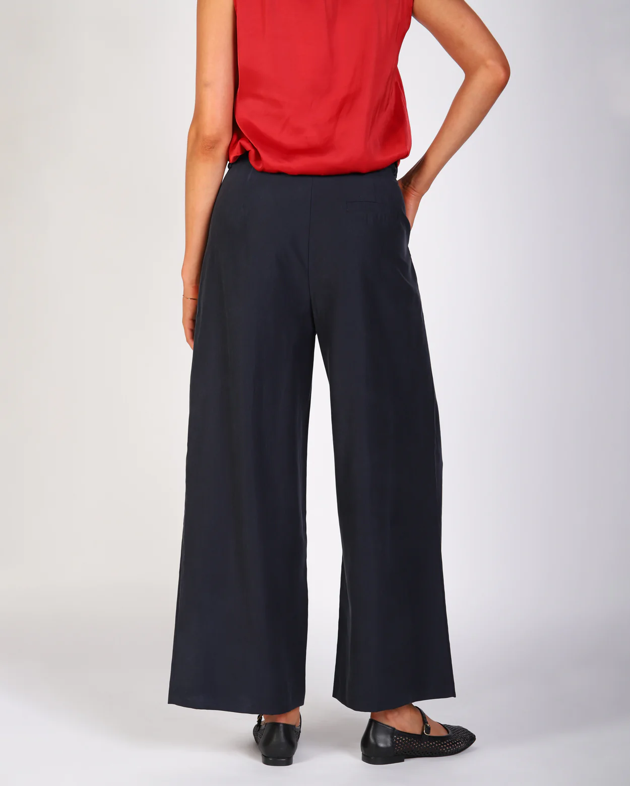 Lauren Pant  - Navy - Image 4