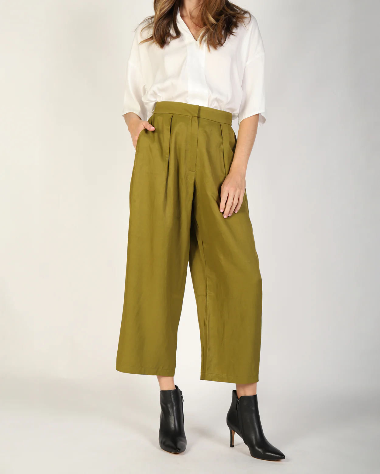 Lori Pant - Moss - Image 3