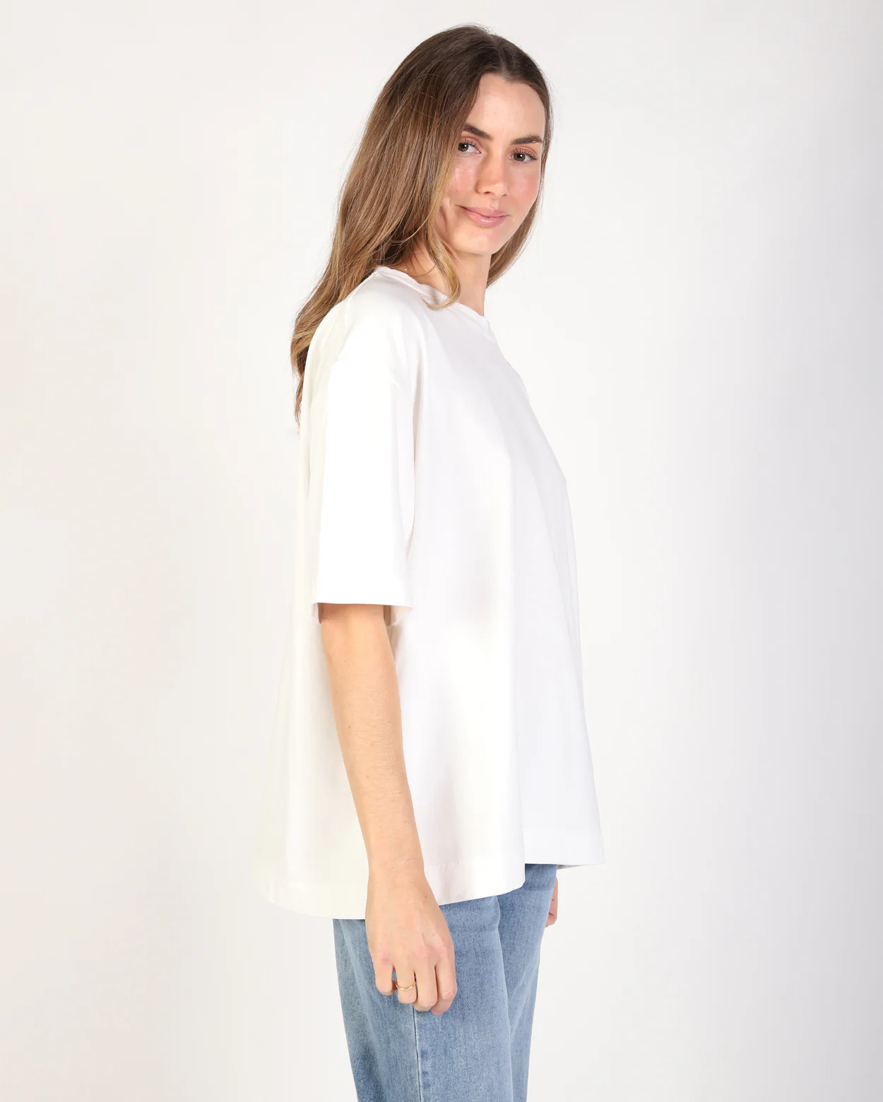 Riley Tee - White - Image 4