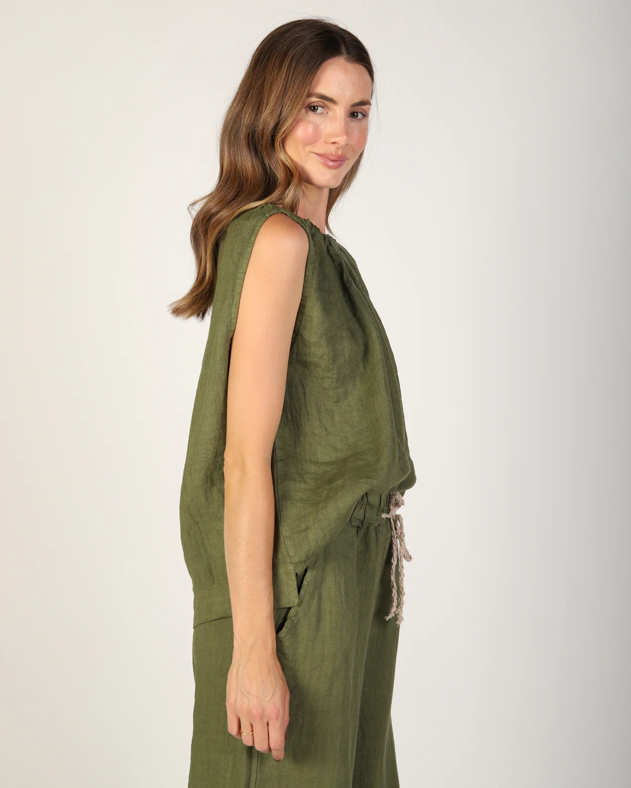 Xina Linen Top - Moss - Image 3